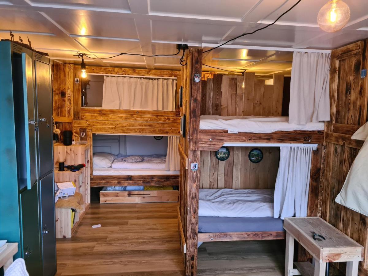 Backpacker Baeren Apartment Urnasch Exterior photo